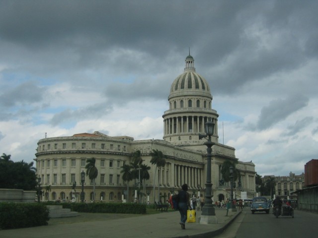 7CUBA_Havana_11_2003_114.jpg